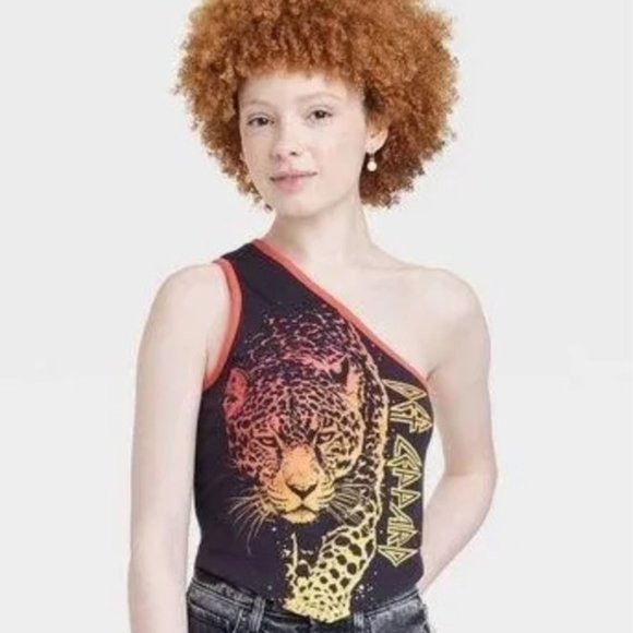 Def Leppard Tiger One Shoulder Cropped Sleeveless Tee Shirt Various Sizes NWT - Picture 2 of 8